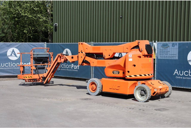 JLG E400AJPN - شاحنة ذراع مفصلي: صورة 3 JLG E400AJPN - شاحنة ذراع مفصلي: صورة 3