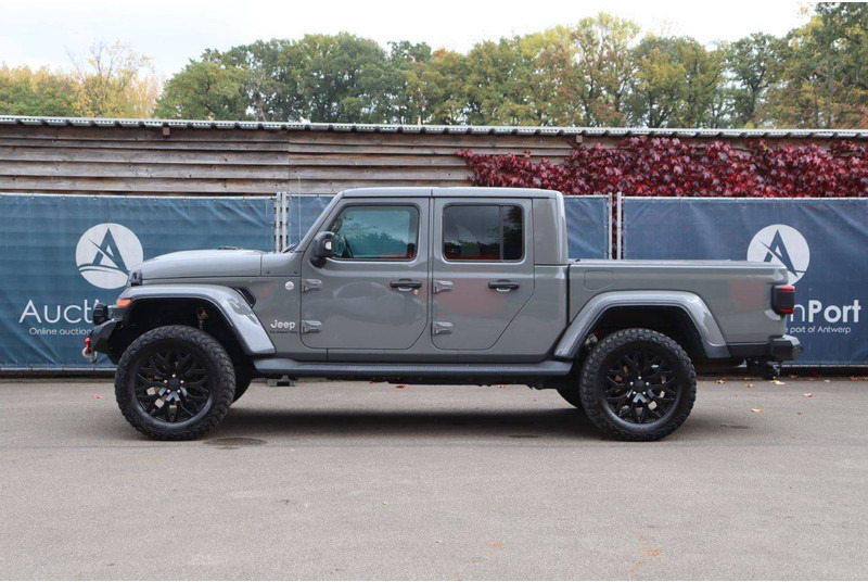 Jeep Gladiator Gladiator - سيارة دفع رباعي: صورة 2 Jeep Gladiator Gladiator - سيارة دفع رباعي: صورة 2