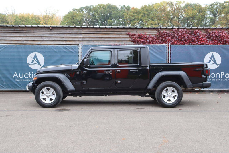 Jeep Gladiator Gladiator - سيارة: صورة 2 Jeep Gladiator Gladiator - سيارة: صورة 2