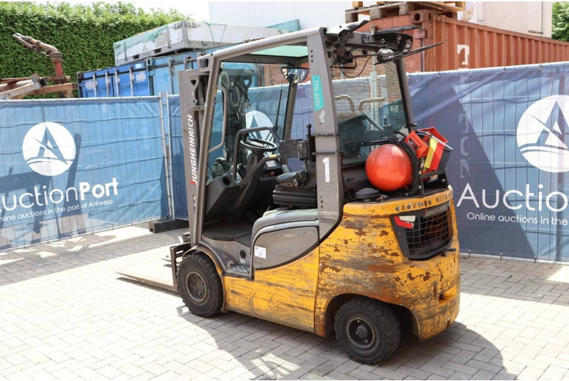 Jungheinrich TFG 320s - رافعة شوكية تعمل بالغاز: صورة 4 Jungheinrich TFG 320s - رافعة شوكية تعمل بالغاز: صورة 4
