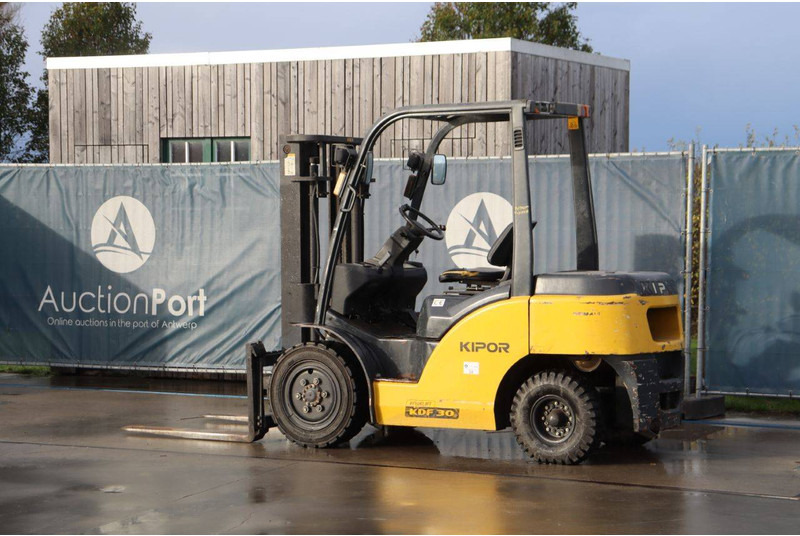 KIPOR KDF30 - رافعة شوكية ديزل: صورة 3 KIPOR KDF30 - رافعة شوكية ديزل: صورة 3