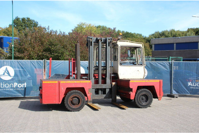 Kalmar DFQ50/14/40 - محمل جانبي - رافعة شوكية ذات شحن جانبي: صورة 1 Kalmar DFQ50/14/40 - محمل جانبي - رافعة شوكية ذات شحن جانبي: صورة 1