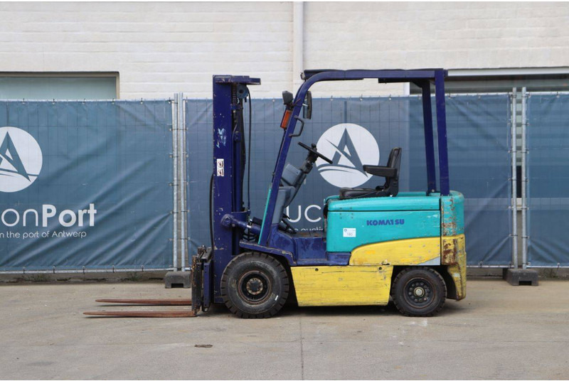 Komatsu FB25EX-8 - رافعة شوكية كهربائية: صورة 2 Komatsu FB25EX-8 - رافعة شوكية كهربائية: صورة 2