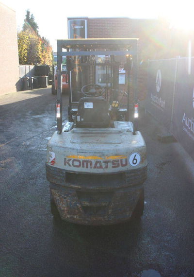 Komatsu FD30T-11E - رافعة شوكية ديزل: صورة 4 Komatsu FD30T-11E - رافعة شوكية ديزل: صورة 4