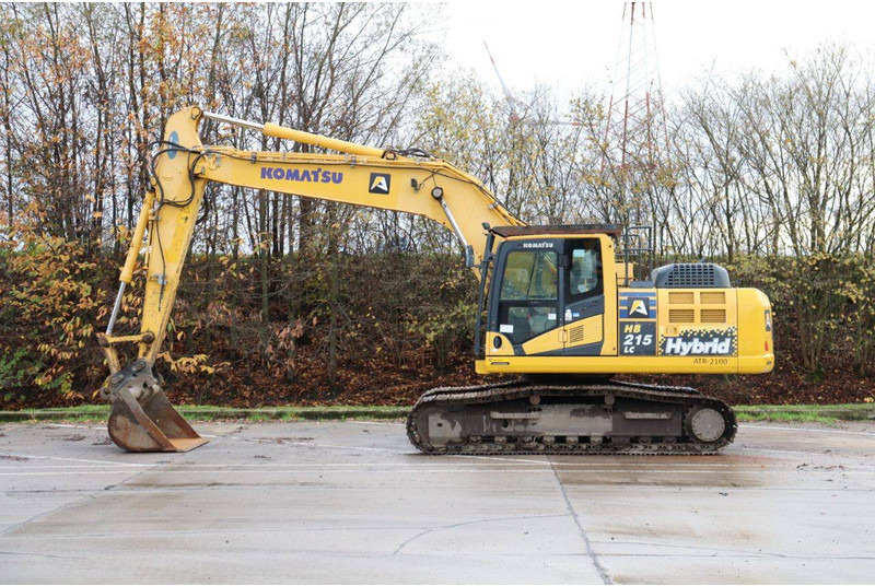 Komatsu HB215LC-3 - حفار زحاف: صورة 2 Komatsu HB215LC-3 - حفار زحاف: صورة 2