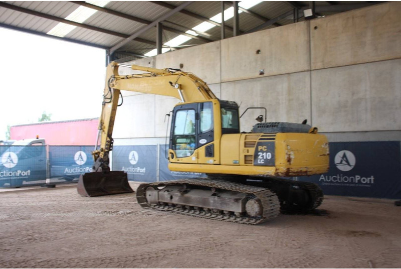 Komatsu PC210LC-8 - حفار زحاف: صورة 3 Komatsu PC210LC-8 - حفار زحاف: صورة 3