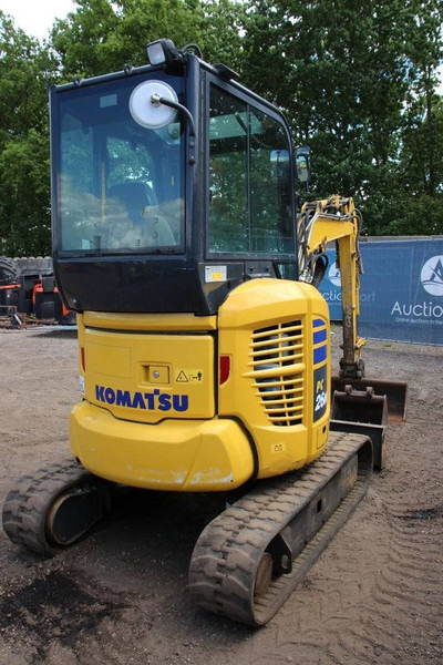 Komatsu PC26MR-3 - حفارة مُصَّغرة: صورة 5 Komatsu PC26MR-3 - حفارة مُصَّغرة: صورة 5