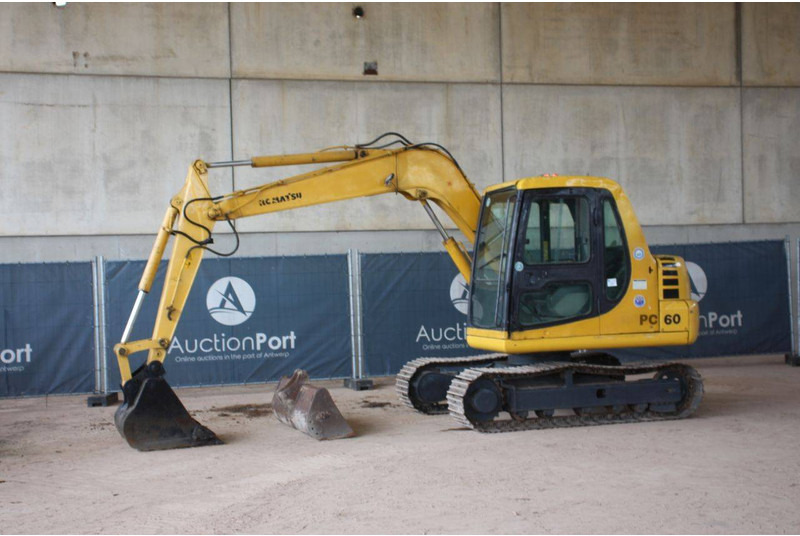 Komatsu PC60-7 - حفار زحاف: صورة 1 Komatsu PC60-7 - حفار زحاف: صورة 1