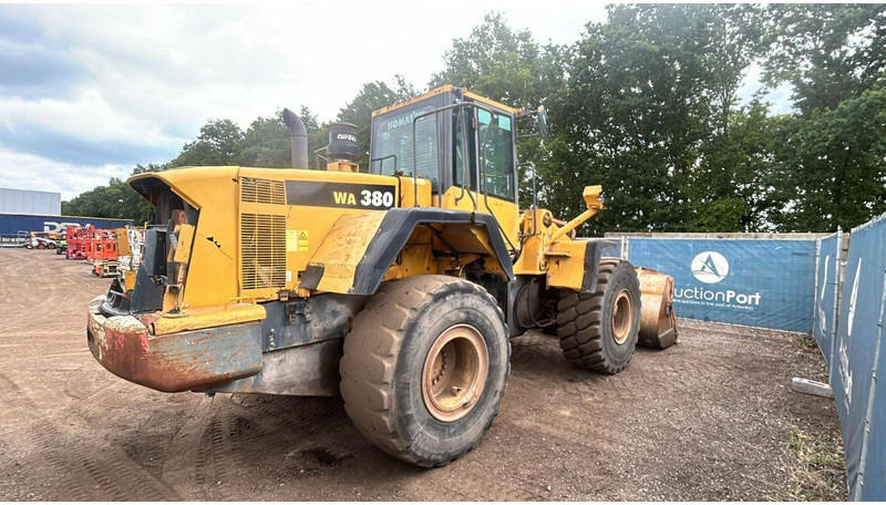 Komatsu WA380-6 - اللودر بعجل: صورة 3 Komatsu WA380-6 - اللودر بعجل: صورة 3