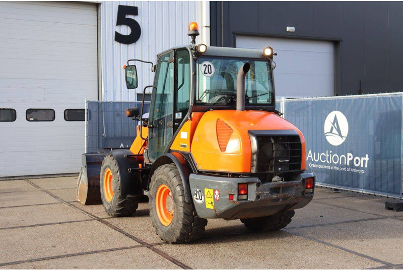 Komatsu - اللودر بعجل: صورة 4 Komatsu - اللودر بعجل: صورة 4