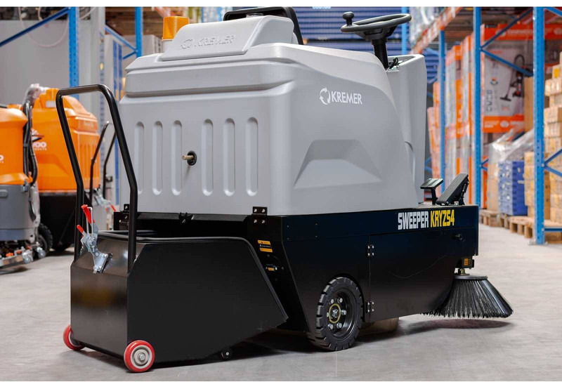 Kremer KRYZS4 Zit - سياره كنس شوارع: صورة 3 Kremer KRYZS4 Zit - سياره كنس شوارع: صورة 3