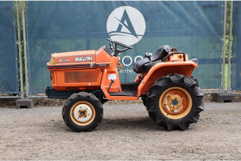 Kubota B1-14 Bulltra - جرار: صورة 2 Kubota B1-14 Bulltra - جرار: صورة 2