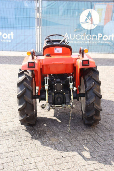 Kubota B1-16 Bulltra - جرار: صورة 5 Kubota B1-16 Bulltra - جرار: صورة 5