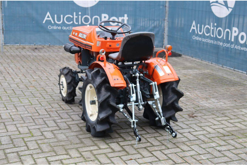 Kubota B5001 - جرار: صورة 4 Kubota B5001 - جرار: صورة 4