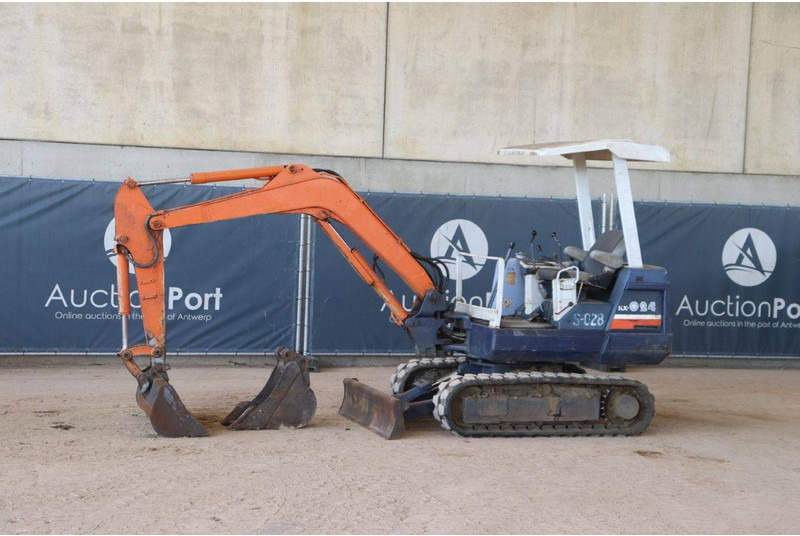 Kubota KX-024 - حفارة مُصَّغرة: صورة 1 Kubota KX-024 - حفارة مُصَّغرة: صورة 1