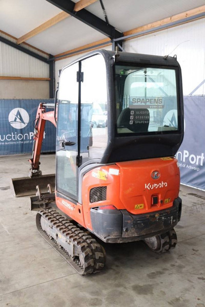 Kubota KX019-4 - حفارة مُصَّغرة: صورة 4 Kubota KX019-4 - حفارة مُصَّغرة: صورة 4