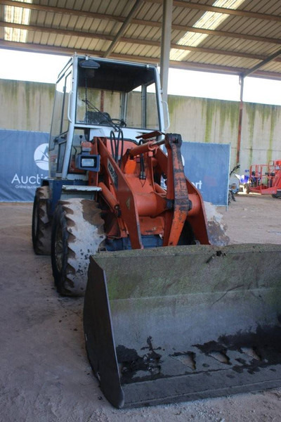 اللودر بعجل Kubota R510: صورة 6 اللودر بعجل Kubota R510: صورة 6