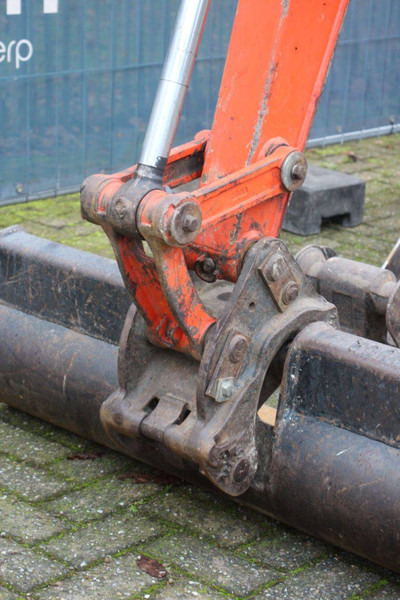 حفار زحاف Kubota U27-4: صورة 17