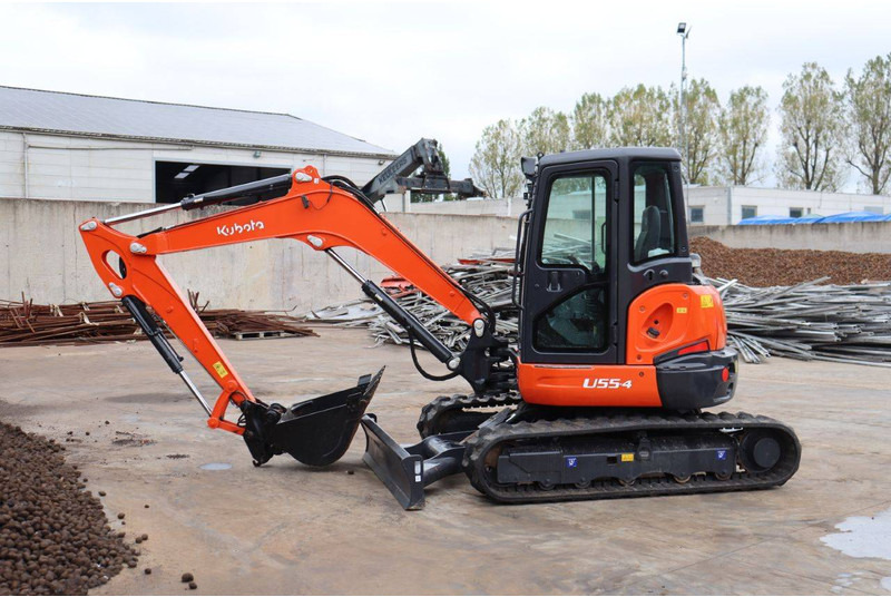Kubota U55-4 - حفار زحاف: صورة 1 Kubota U55-4 - حفار زحاف: صورة 1