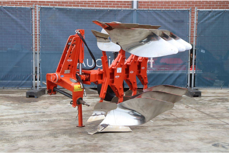 Kuhn Master 102 - محراث: صورة 1 Kuhn Master 102 - محراث: صورة 1