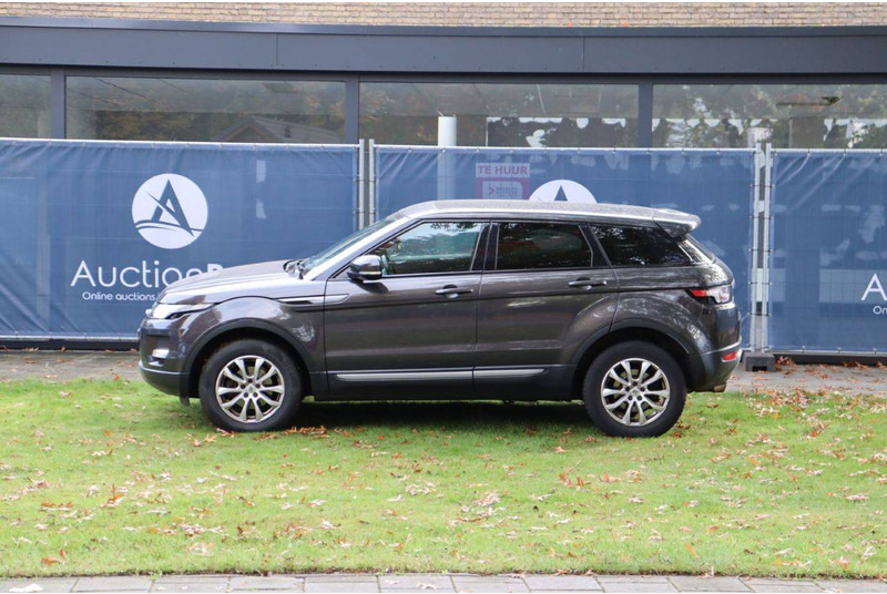 Land Rover Range Rover Evoque - سيارة دفع رباعي: صورة 2 Land Rover Range Rover Evoque - سيارة دفع رباعي: صورة 2