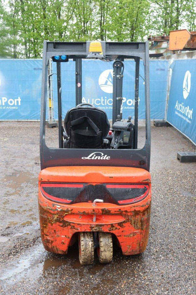 Linde E16C - رافعة شوكية كهربائية: صورة 4 Linde E16C - رافعة شوكية كهربائية: صورة 4