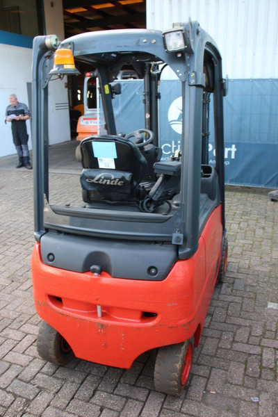 Linde E16PH-01 - رافعة شوكية كهربائية: صورة 5 Linde E16PH-01 - رافعة شوكية كهربائية: صورة 5
