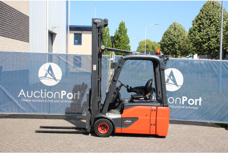 Linde E18-02 - رافعة شوكية تعمل بالغاز: صورة 2 Linde E18-02 - رافعة شوكية تعمل بالغاز: صورة 2