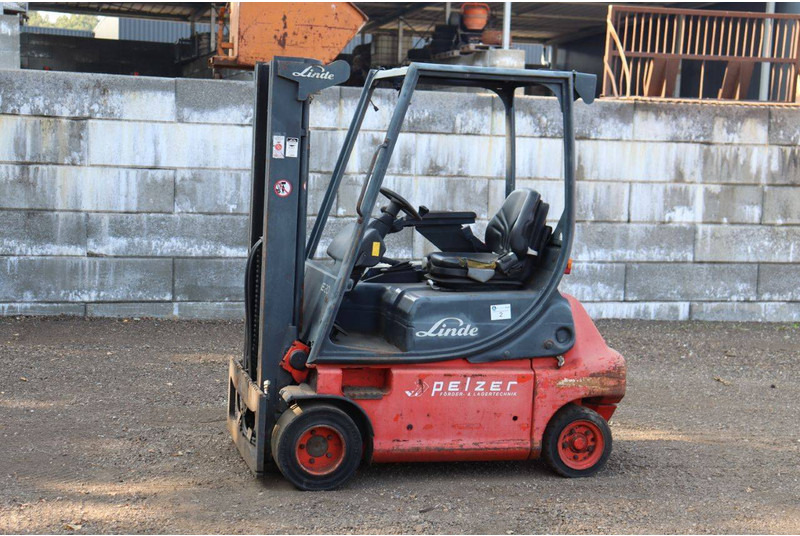 Linde E20P-02 - رافعة شوكية كهربائية: صورة 1 Linde E20P-02 - رافعة شوكية كهربائية: صورة 1