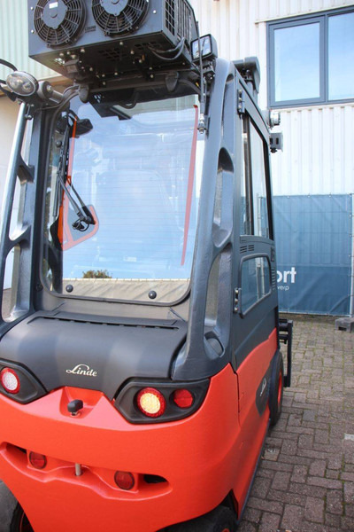 Linde E25HL-01/600 - رافعة شوكية كهربائية: صورة 5 Linde E25HL-01/600 - رافعة شوكية كهربائية: صورة 5