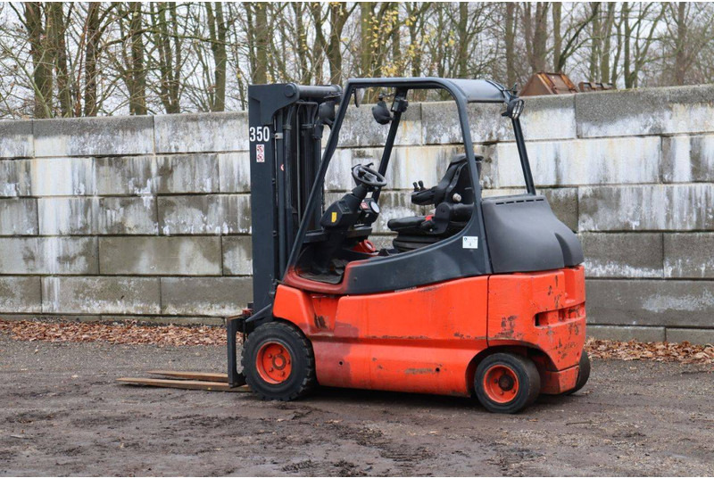 Linde E30/03/600 - رافعة شوكية كهربائية: صورة 3 Linde E30/03/600 - رافعة شوكية كهربائية: صورة 3