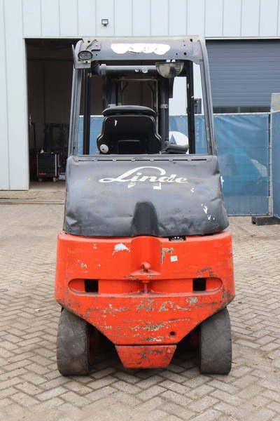 Linde E30/03 - رافعة شوكية كهربائية: صورة 5 Linde E30/03 - رافعة شوكية كهربائية: صورة 5