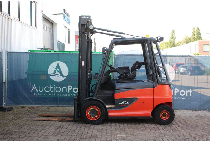 Linde E40H-01/600 - رافعة شوكية كهربائية: صورة 2 Linde E40H-01/600 - رافعة شوكية كهربائية: صورة 2