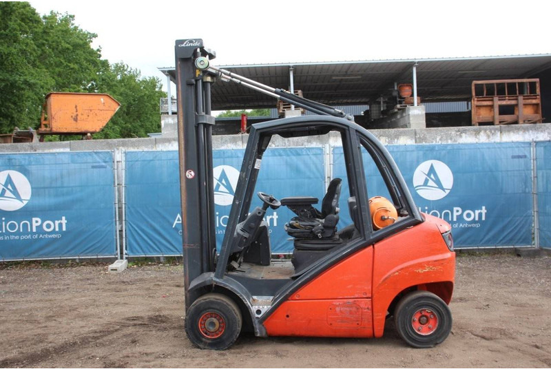 Linde H25T - رافعة شوكية للأرض الوعرة: صورة 2 Linde H25T - رافعة شوكية للأرض الوعرة: صورة 2