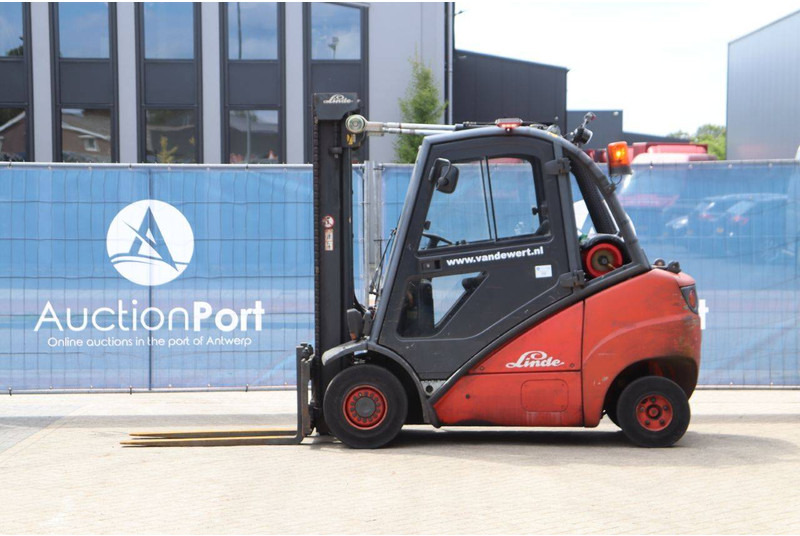 Linde H30T - رافعة شوكية ديزل: صورة 2 Linde H30T - رافعة شوكية ديزل: صورة 2