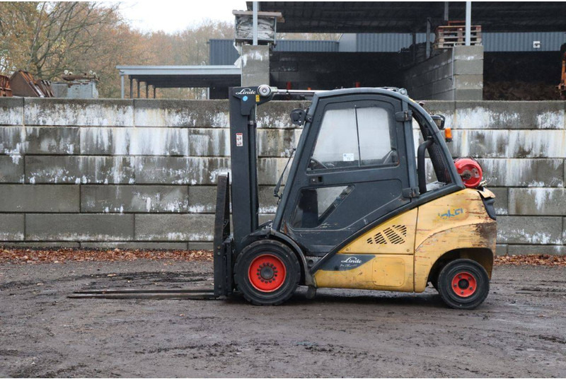 Linde H30T - رافعة شوكية تعمل بالغاز: صورة 2 Linde H30T - رافعة شوكية تعمل بالغاز: صورة 2