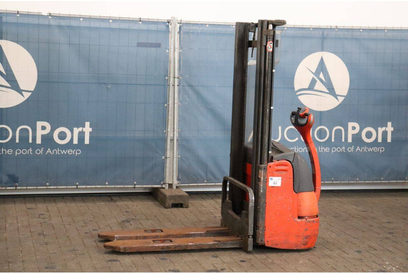 Linde L12 - آلة التكديس: صورة 1 Linde L12 - آلة التكديس: صورة 1