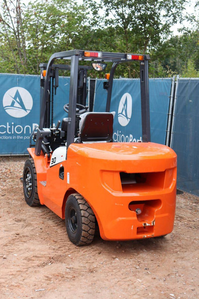 Machpro MP-L30PRO - رافعة شوكية ديزل: صورة 4 Machpro MP-L30PRO - رافعة شوكية ديزل: صورة 4