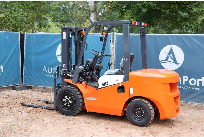 Machpro MP-L30PRO - رافعة شوكية ديزل: صورة 3 Machpro MP-L30PRO - رافعة شوكية ديزل: صورة 3