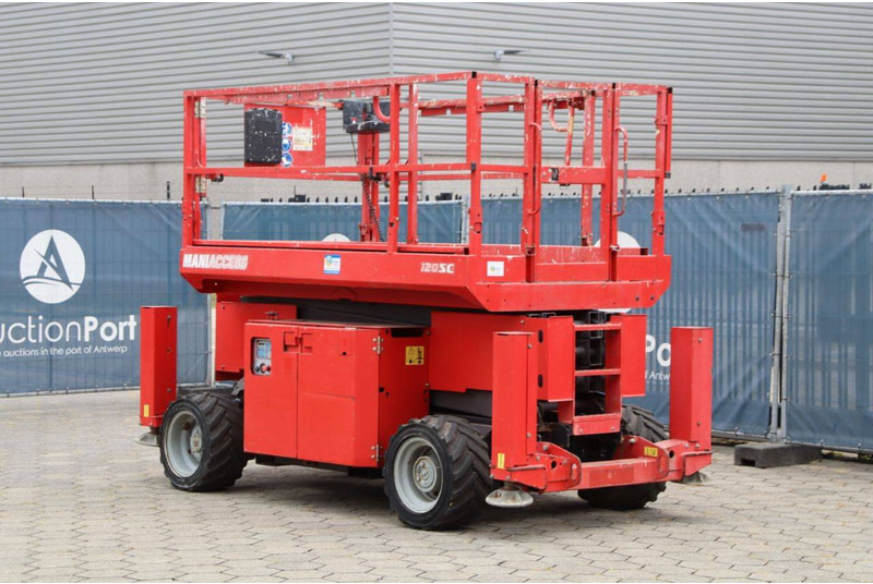 Manitou 120SC-2 - رافعة هيدروليكية مقصية: صورة 4 Manitou 120SC-2 - رافعة هيدروليكية مقصية: صورة 4