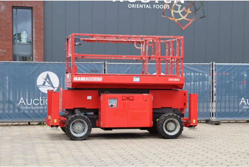 Manitou 120SC-2 - رافعة هيدروليكية مقصية: صورة 1 Manitou 120SC-2 - رافعة هيدروليكية مقصية: صورة 1