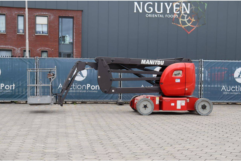 Manitou 150 AETJ Compact - شاحنة ذراع مفصلي: صورة 1 Manitou 150 AETJ Compact - شاحنة ذراع مفصلي: صورة 1