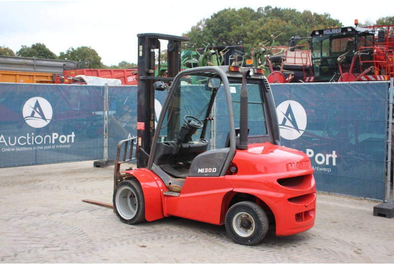 Manitou MI30D - رافعة شوكية ديزل: صورة 3 Manitou MI30D - رافعة شوكية ديزل: صورة 3