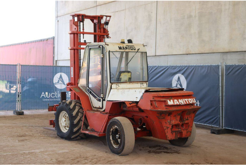 Manitou - رافعة شوكية للأرض الوعرة: صورة 4 Manitou - رافعة شوكية للأرض الوعرة: صورة 4
