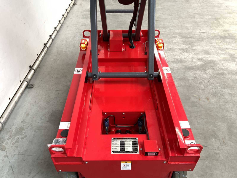 Mantall XE-60 Mini - رافعة هيدروليكية مقصية: صورة 5 Mantall XE-60 Mini - رافعة هيدروليكية مقصية: صورة 5