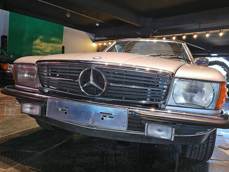 Mercedes-Benz 280 SL - سيارة: صورة 4 Mercedes-Benz 280 SL - سيارة: صورة 4