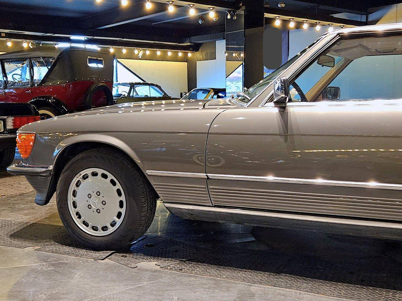 Mercedes-Benz 500-serie 560 SL - سيارة: صورة 5 Mercedes-Benz 500-serie 560 SL - سيارة: صورة 5