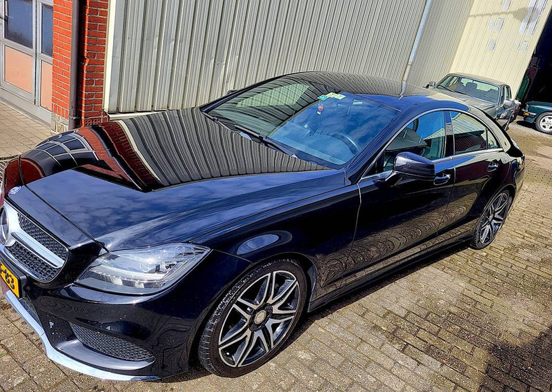 Mercedes-Benz CLS-Klasse 350 BlueTec AMG-Line - سيارة: صورة 4 Mercedes-Benz CLS-Klasse 350 BlueTec AMG-Line - سيارة: صورة 4