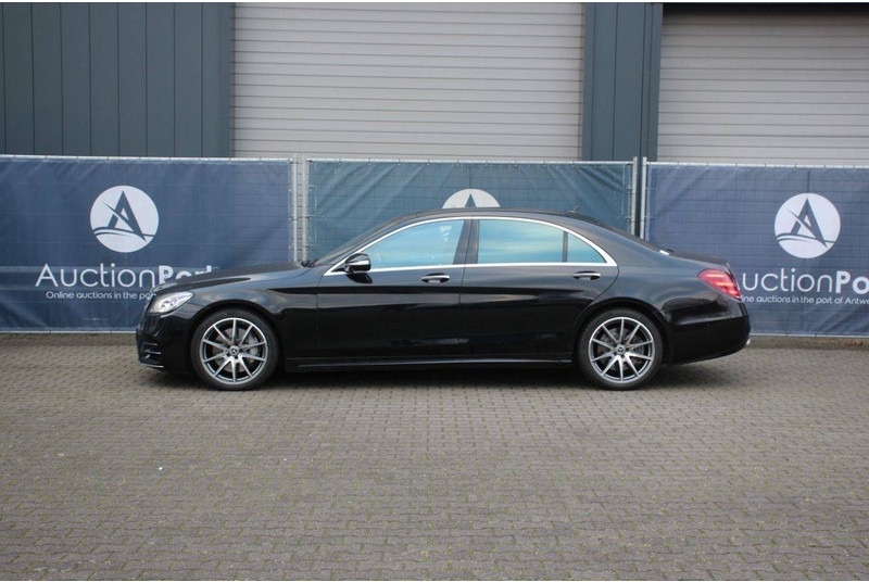 Mercedes-Benz S-Klasse 560 4MATIC - سيدان: صورة 2 Mercedes-Benz S-Klasse 560 4MATIC - سيدان: صورة 2