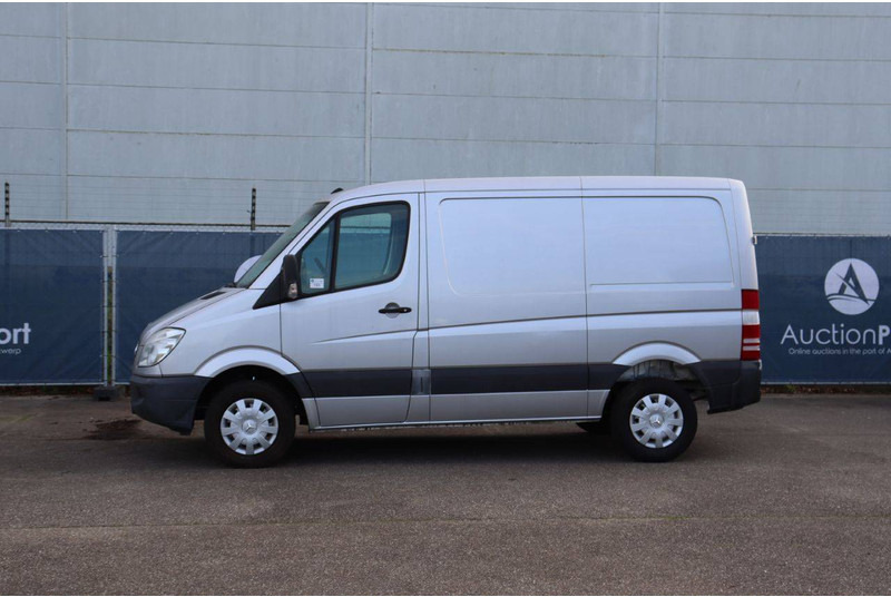 Mercedes-Benz Sprinter - فان: صورة 2 Mercedes-Benz Sprinter - فان: صورة 2